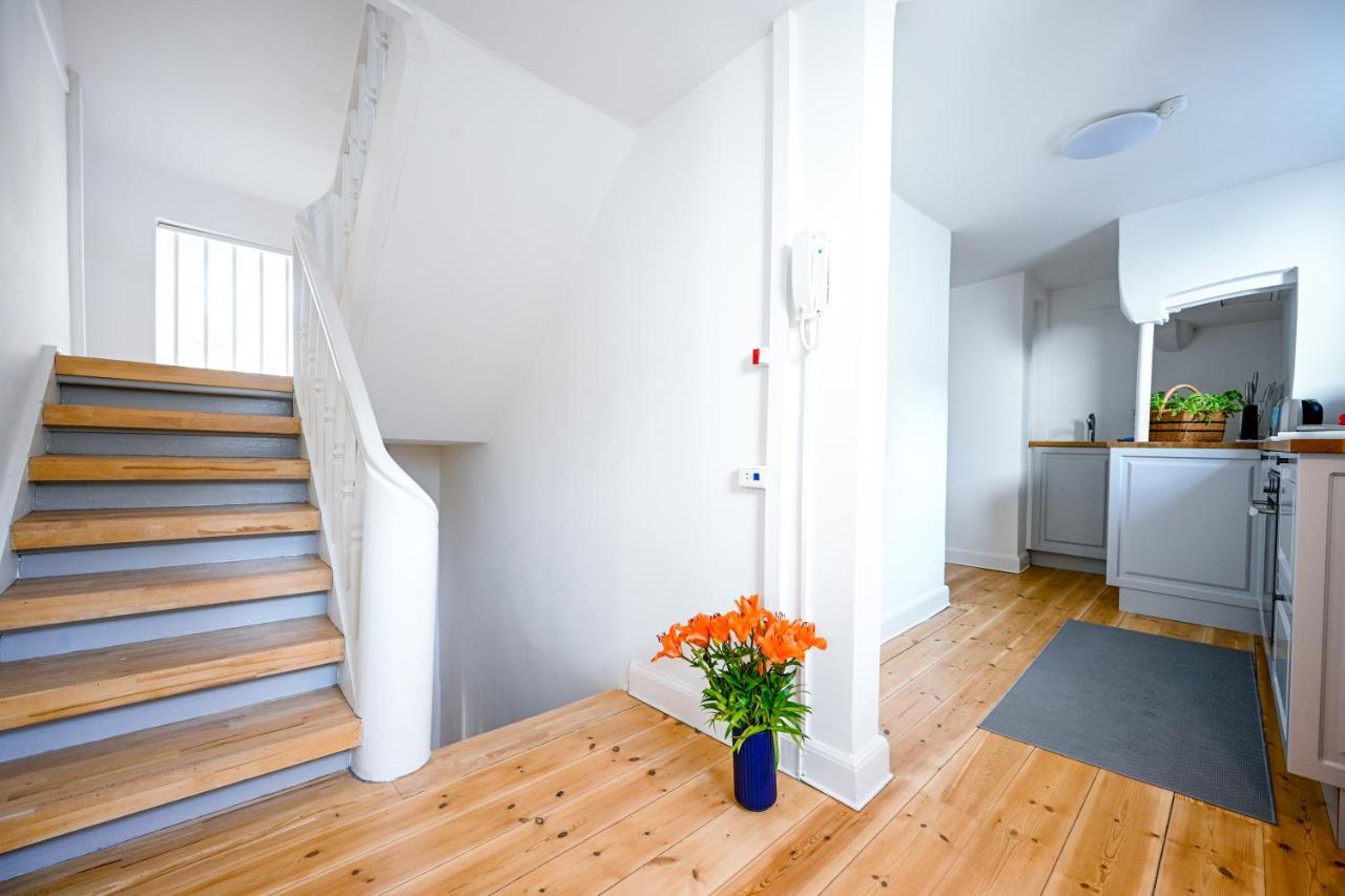 Sanders Central - Dreamy Three-Bedroom Apartment In The Middle Of It All Copenaghen Esterno foto